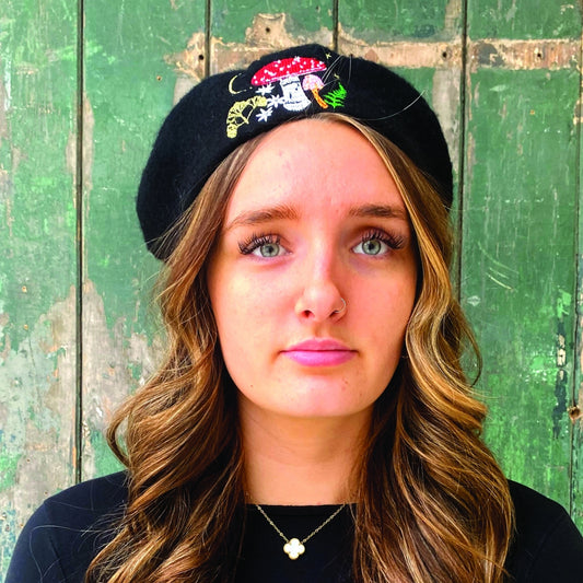 Dom Katastrofy-Pasza-Beret-Czarny-Grzyb