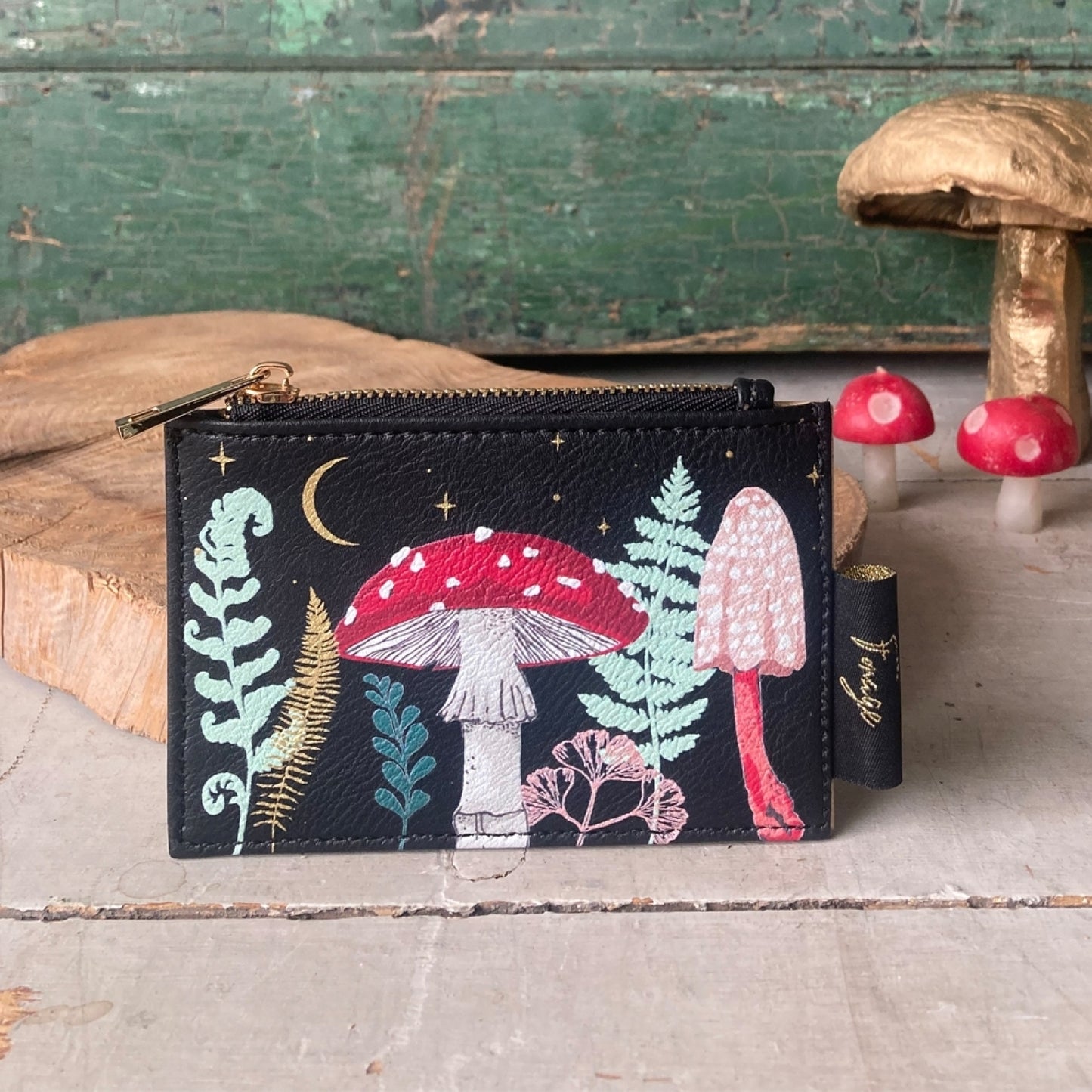 House of Disaster-Forage-Wallet-Mushroom